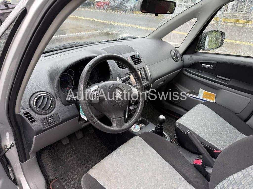 Suzuki SX4 1.6 16V Piz Sulai 4WD, 120 PS