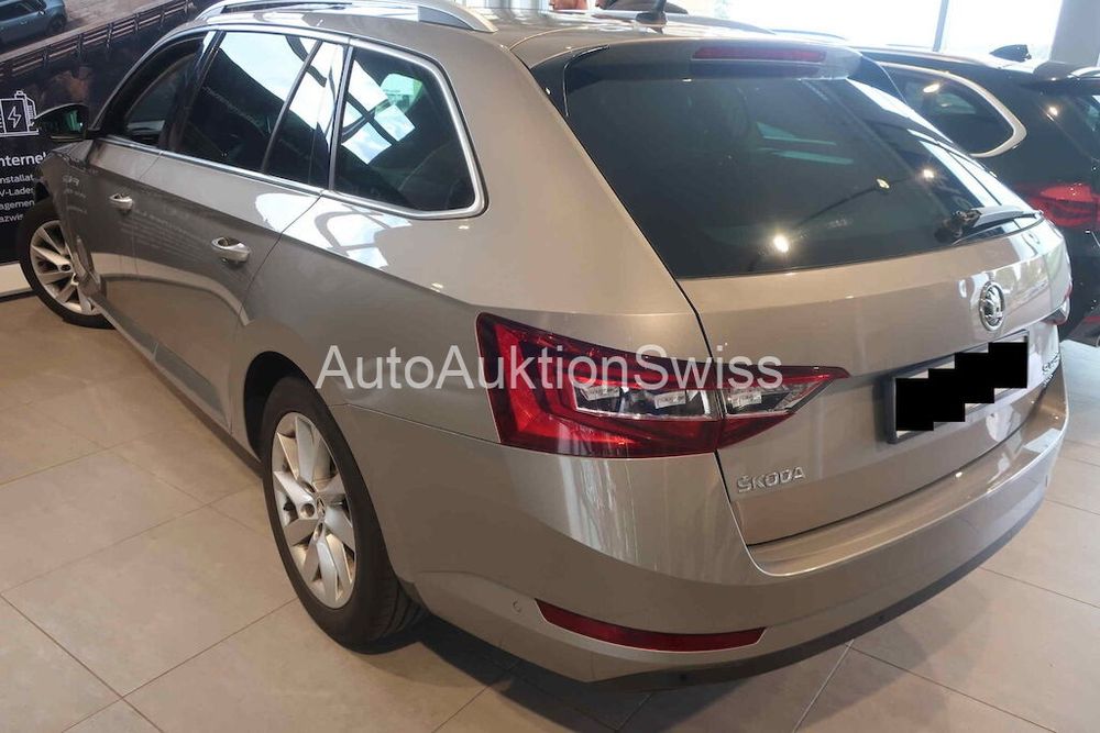 SKODA SUPERB 2.0 TDI SPORT LINE