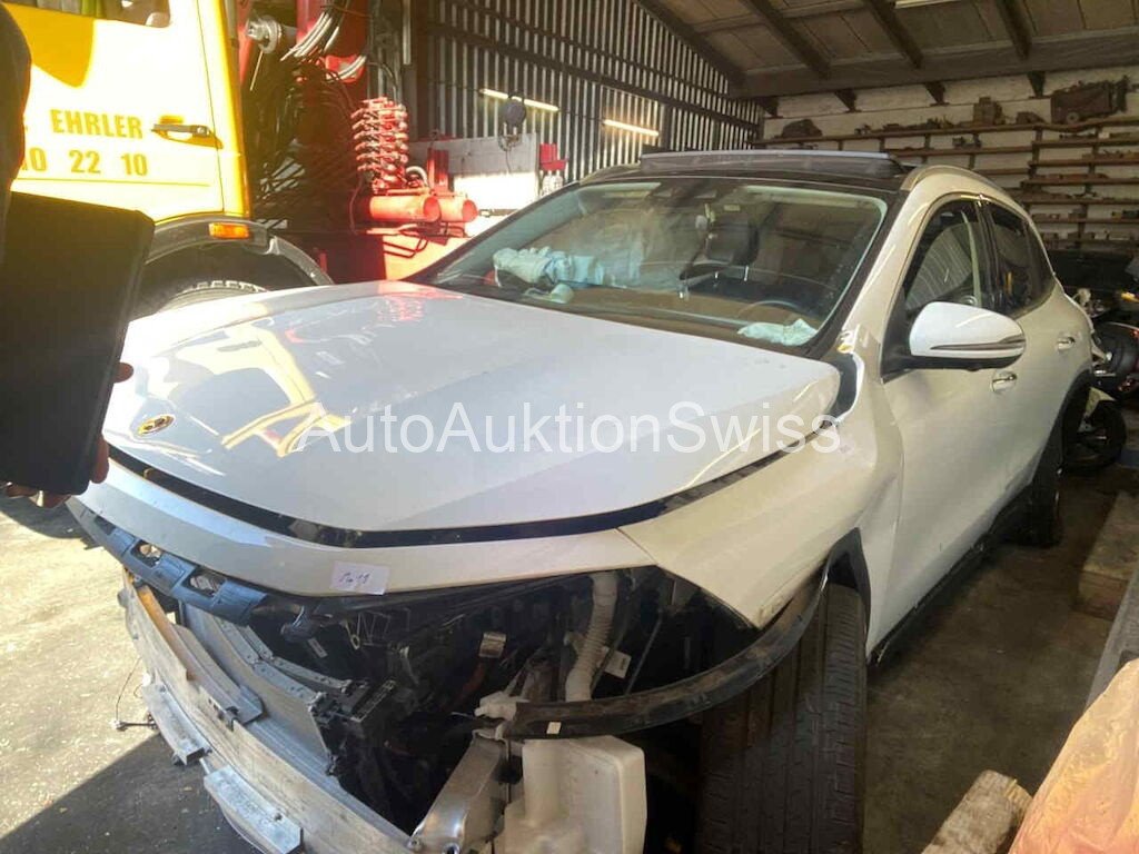 MERCEDES-BENZ EQA 350 4MATIC