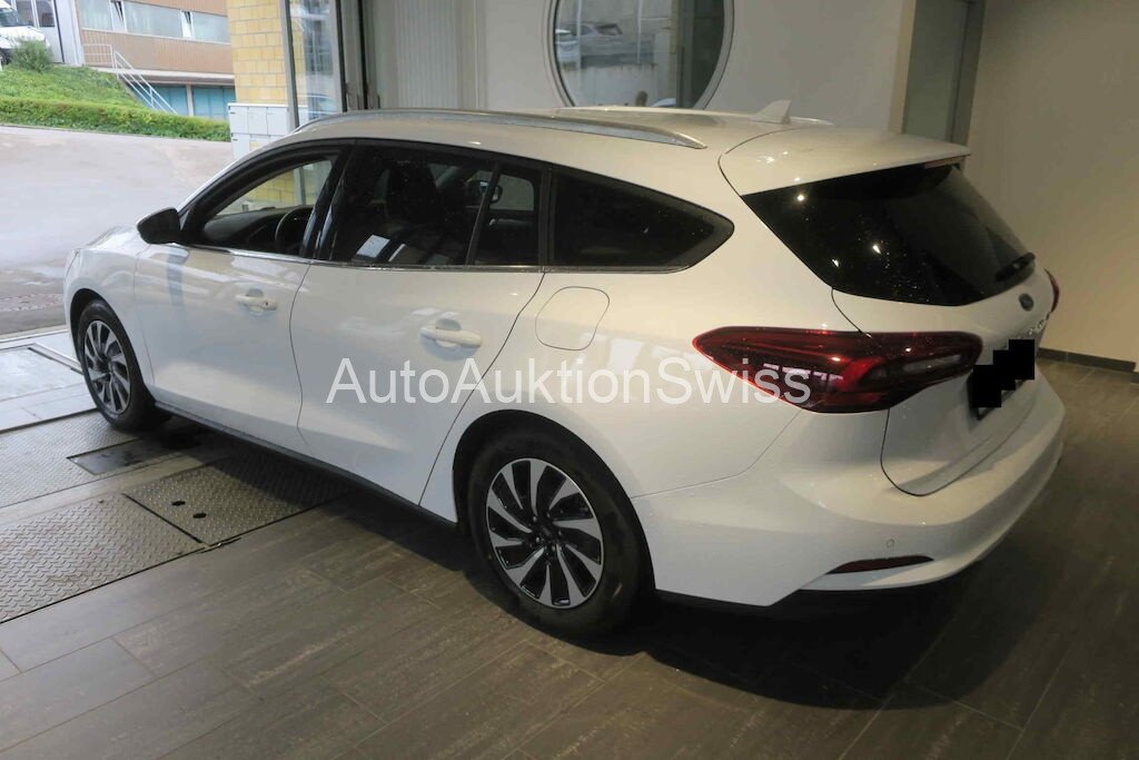 FORD FOCUS TITANIUM