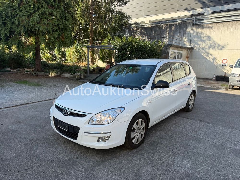 HYUNDAI i30 1.6 CW