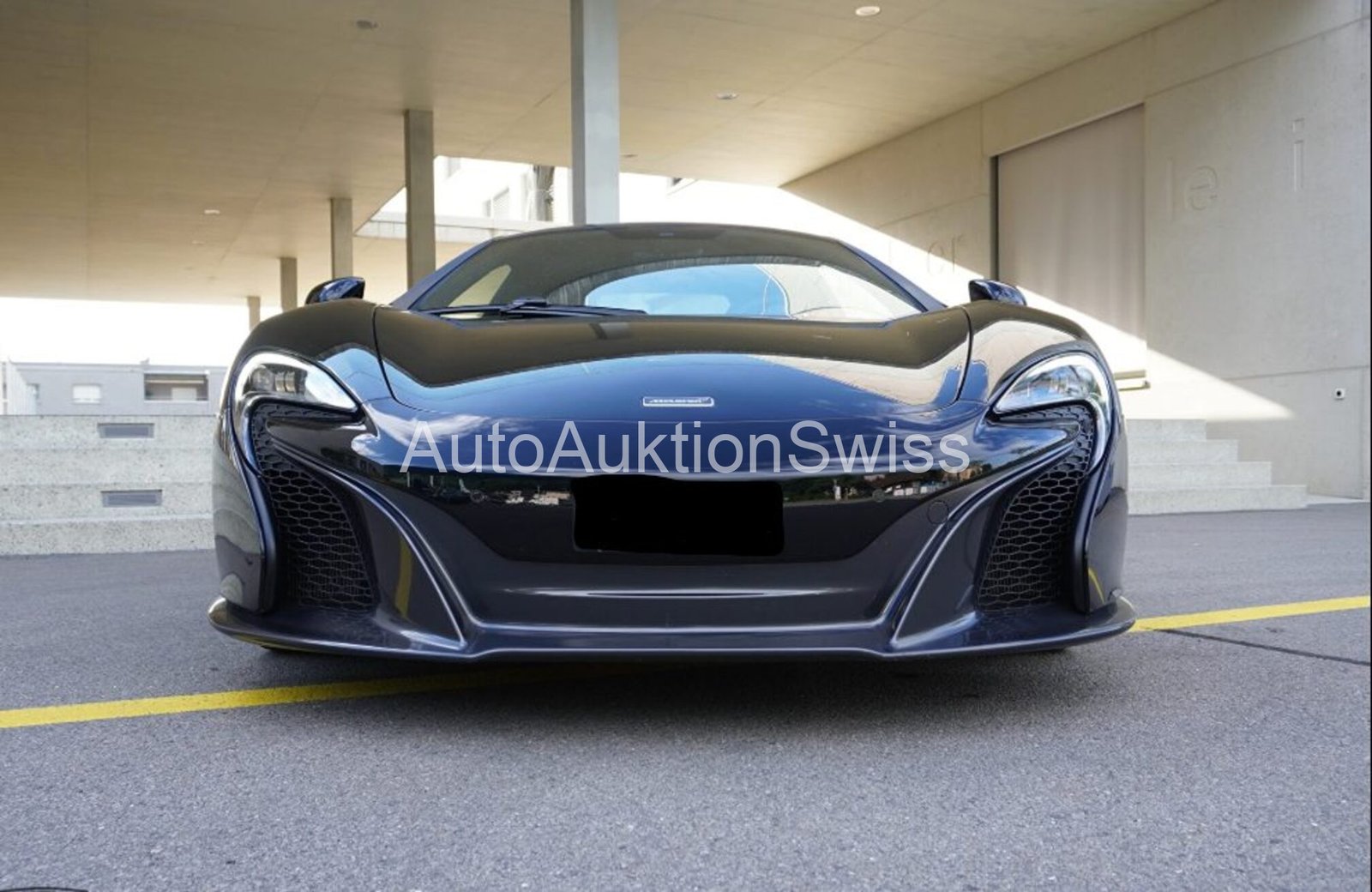 MC LAREN 650S Coupé 3.8 V8 Carbon Black SSG [ P1 Carbon Racing Seat ] [ Carbon Fibre Interior ] [ Alcantara Trim / Contrast Stitching ]