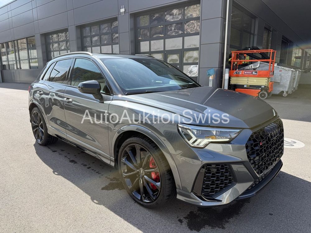 AUDI RS Q3
