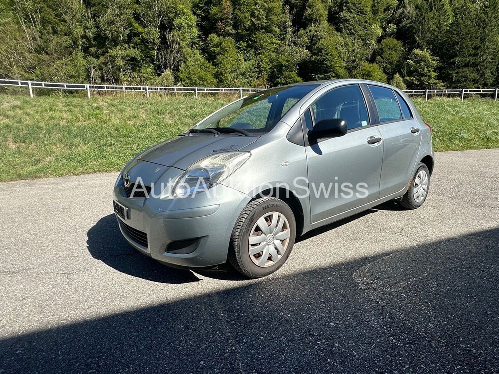 TOYOTA Yaris 1.0