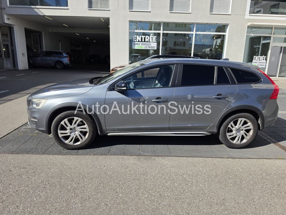 VOLVO V60 CC D4 AWD