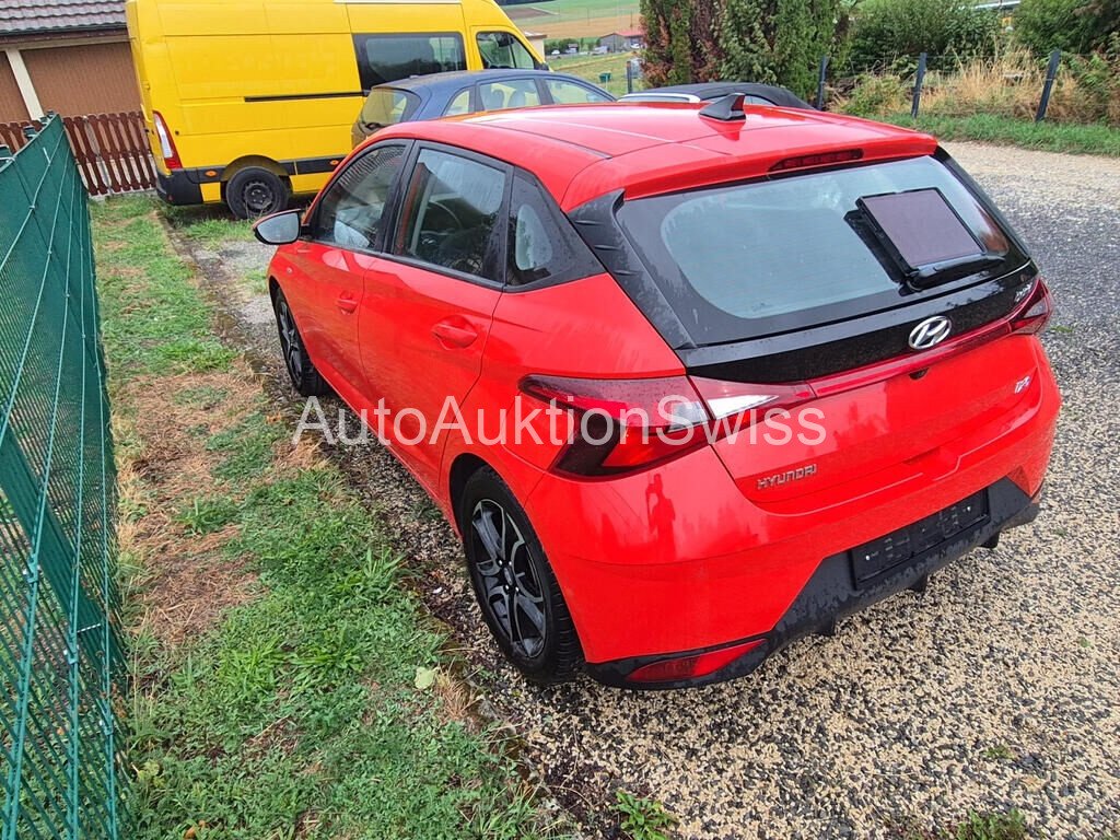 HYUNDAI i20 1.0 T-GDi Amplia DCT