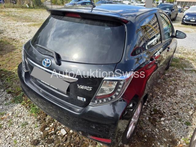 Toyota Yaris 1.5 VVT-i HSD Sol Premium