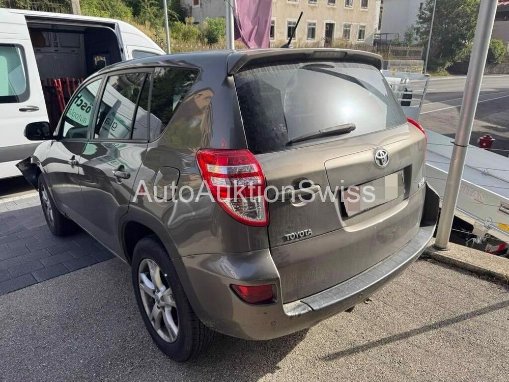 TOYOTA RAV-4 2.0 16V Executive, 158 PS