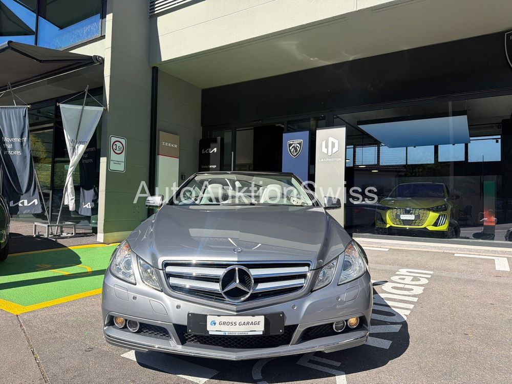 MERCEDES-BENZ E200