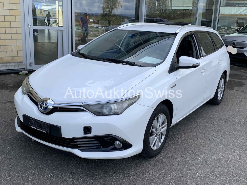TOYOTA AURIS TS 1.8 HSD