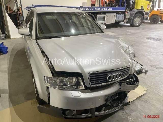 Audi A4 Limousine 3.0 V6 quattro, 220 PS
