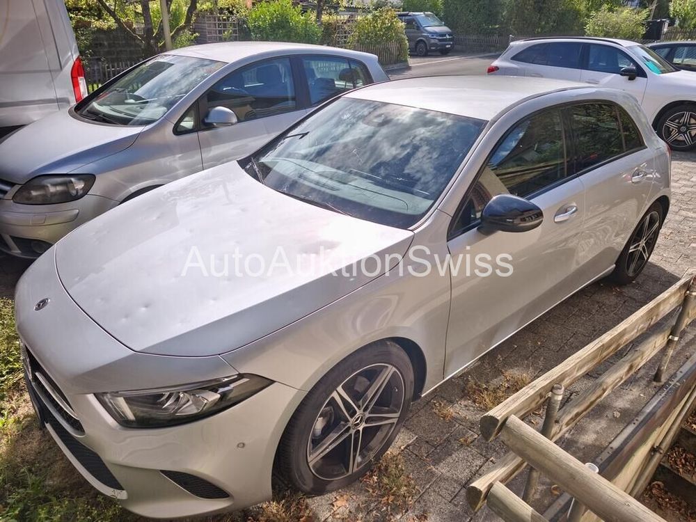 MERCEDES-BENZ A 180 Night Star AMG Line 7G-DCT