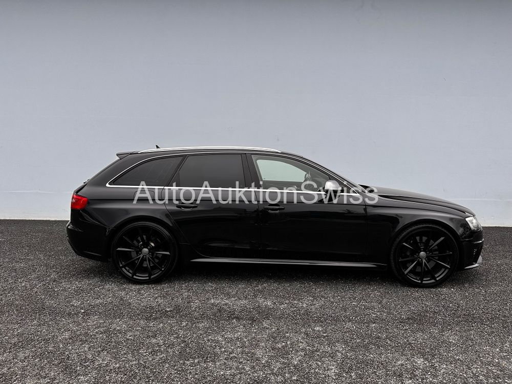QUATTRO RS4 Avant 4.2TFSI