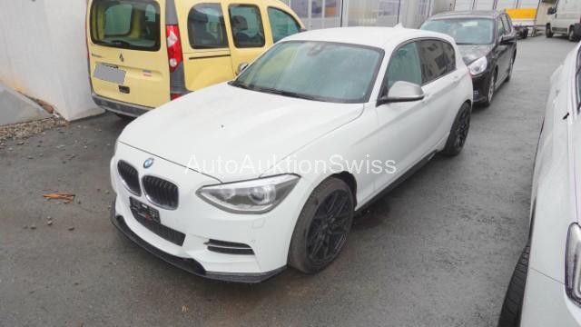 BMW M135i xDrive Limousine
