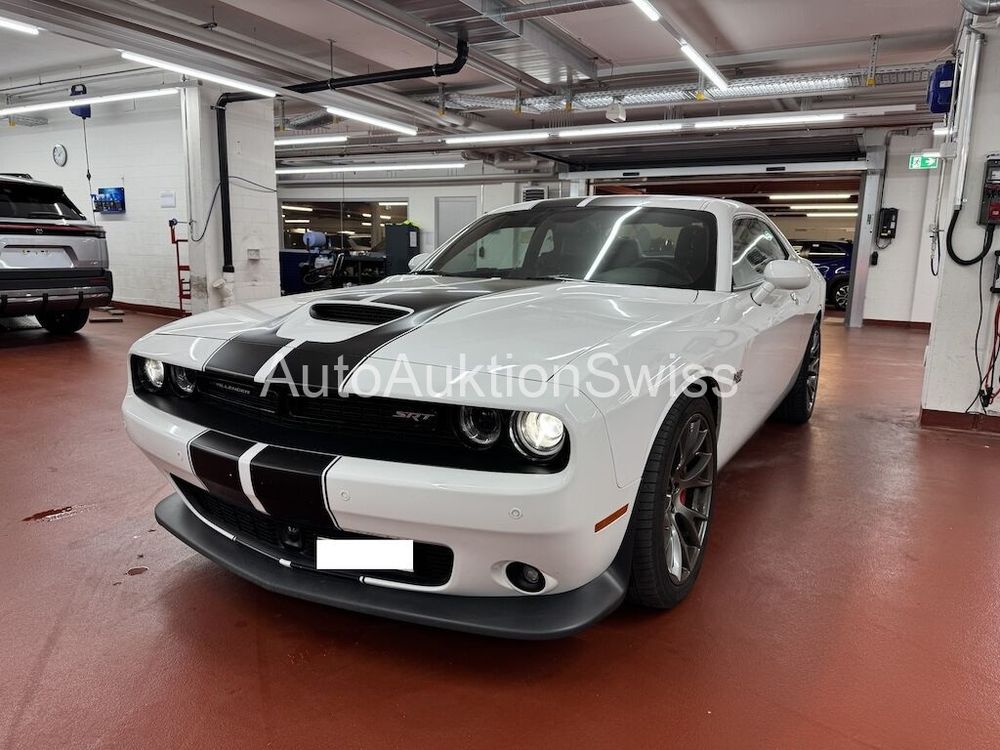Dodge USA Challenger 6.4 V8 HEMI SRT