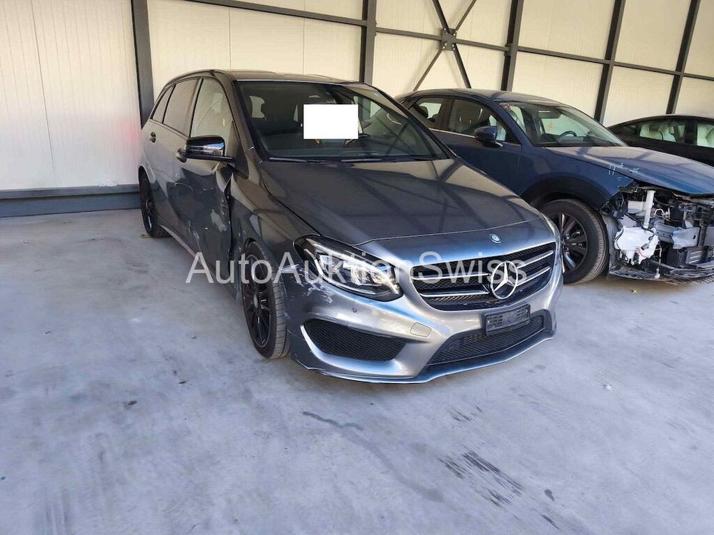 MERCEDES-BENZ E 300 EXCLUSIVE