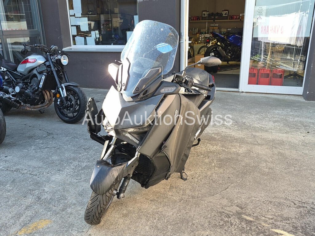 YAMAHA X-Max 300