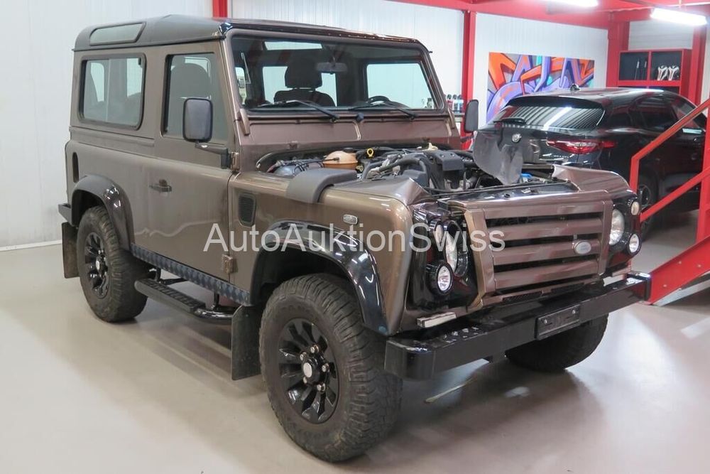 Land Rover Defender 90 2.4 Td4 Station Wagon
