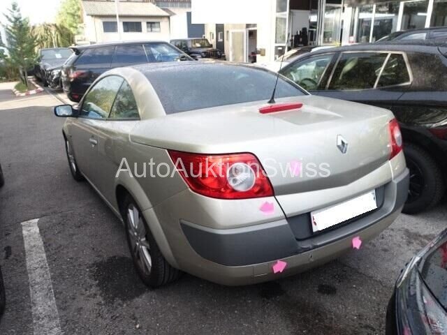 RENAULT Mégane C-C 1.9 dCi Dynamique Confort