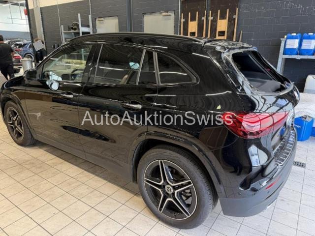 Mercedes-Benz MERCEDES-BENZ GLA 200 AMG Line 7G-DCT