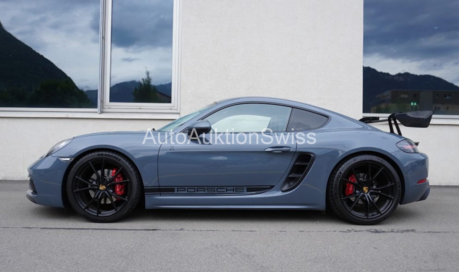 PORSCHE 718 Cayman GTS