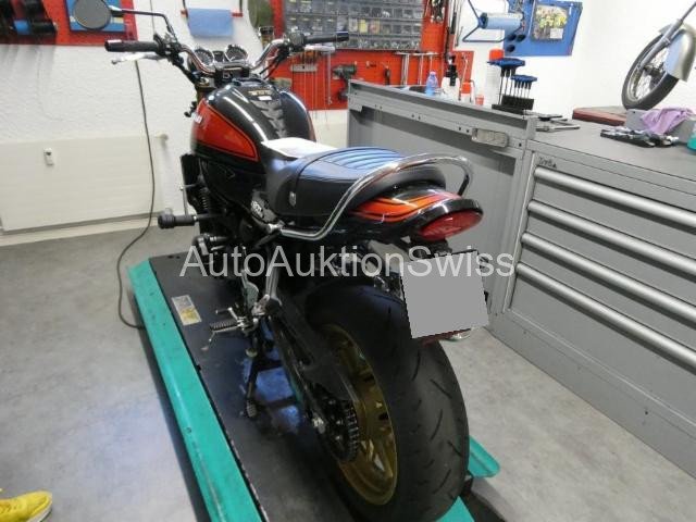 Kawasaki Z900RS Moto
