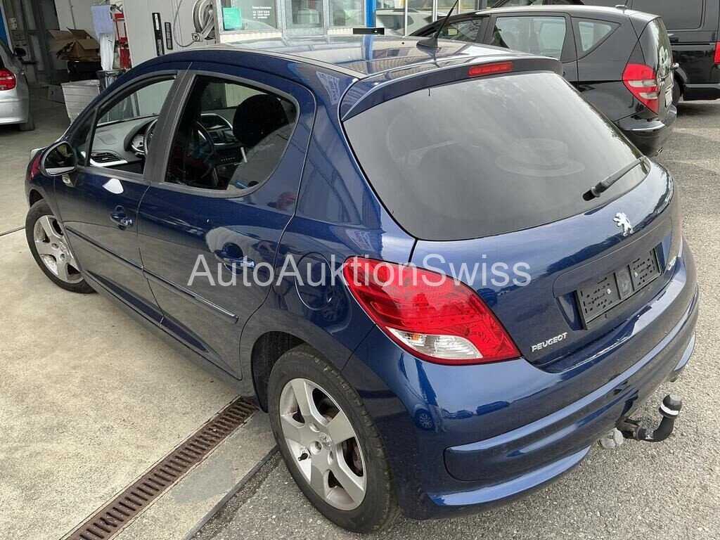 Peugeot 207 1.6i 16V