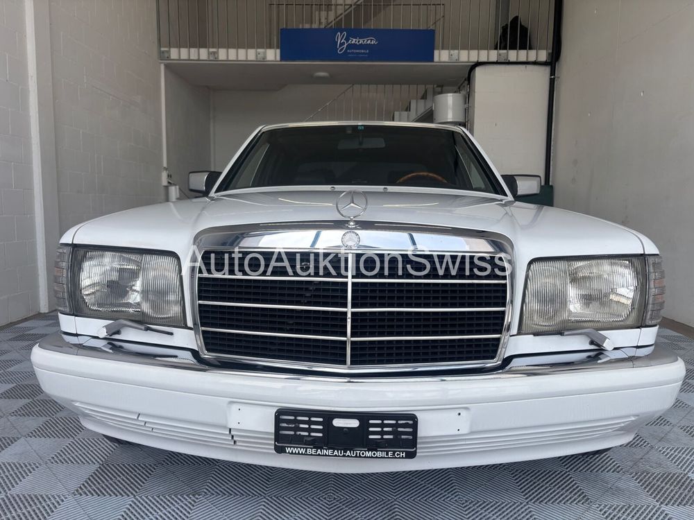 MERCEDES-BENZ 560 SEL