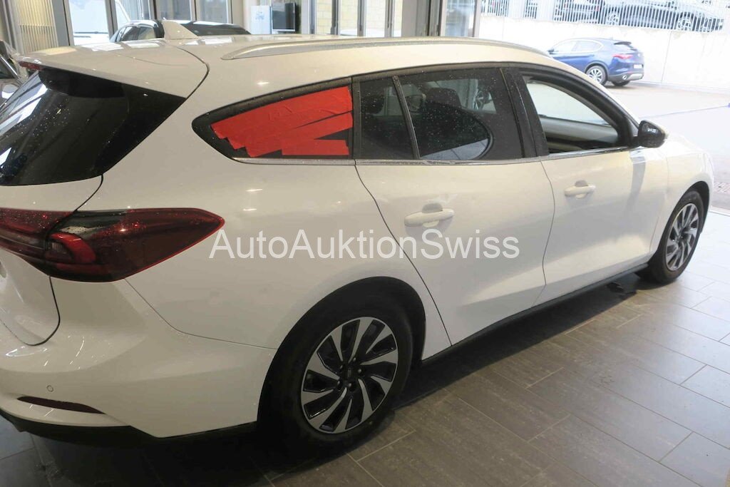 FORD FOCUS TITANIUM