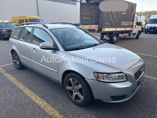 Volvo V50 2.4
