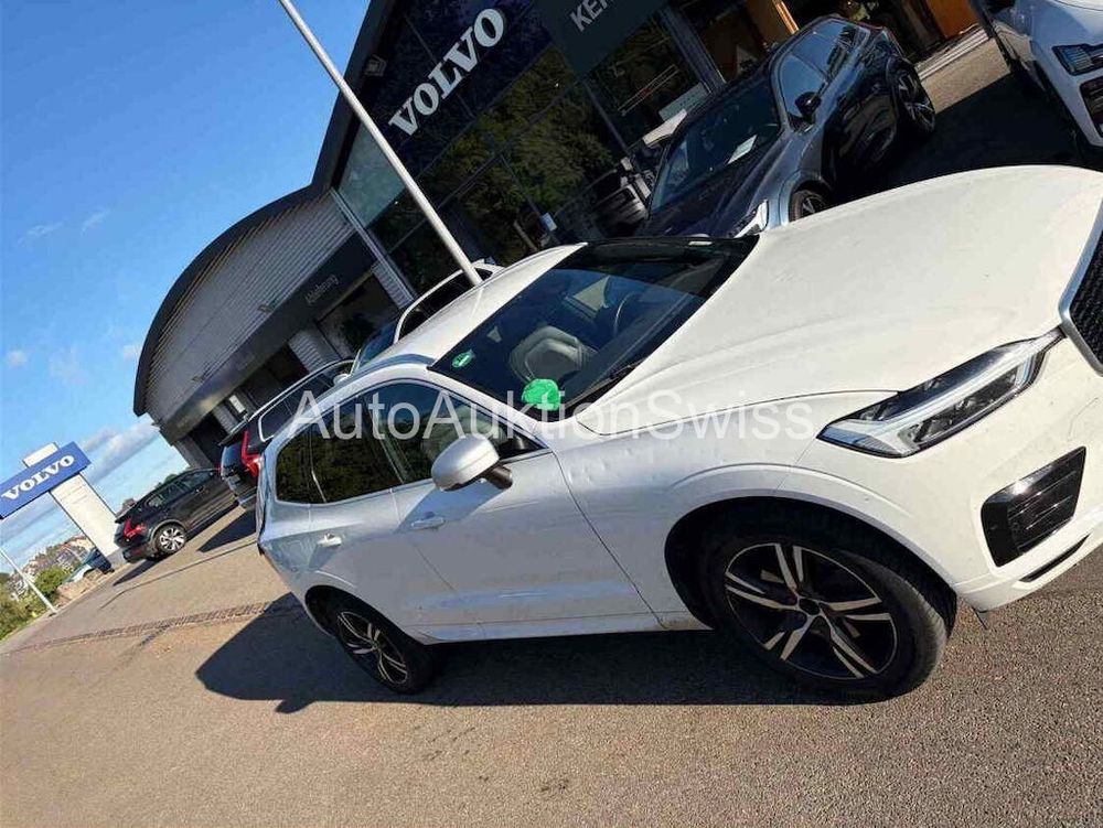 VOLVO XC60 D4 AWD R-DESIGN