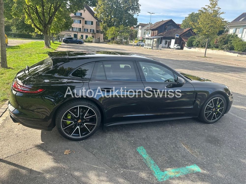 PORSCHE Panamera 4E-HybST
