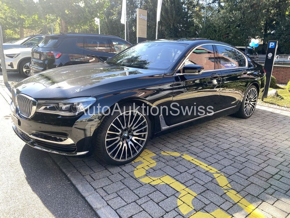 BMW 750i X-Drive