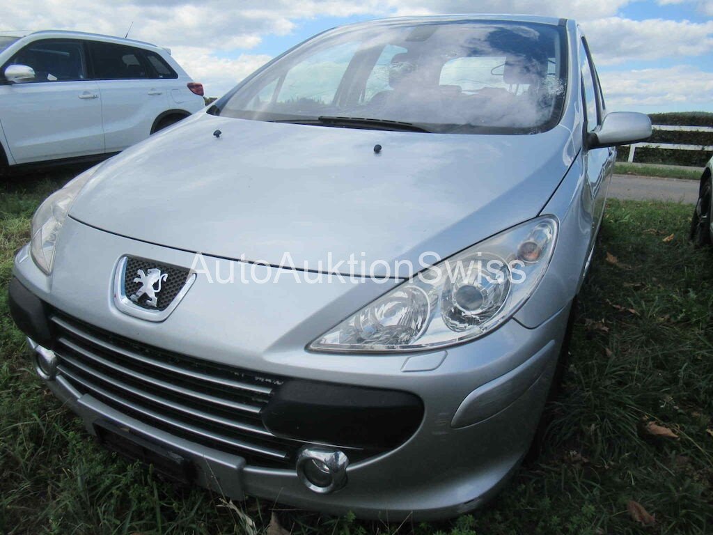 PEUGEOT 307 2.0 16V XS