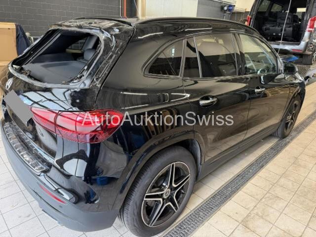 Mercedes-Benz MERCEDES-BENZ GLA 200 AMG Line 7G-DCT