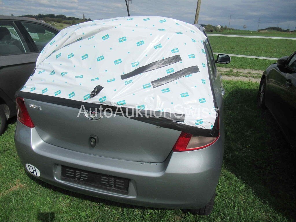 TOYOTA YARIS 1.3 LINEA LUNA