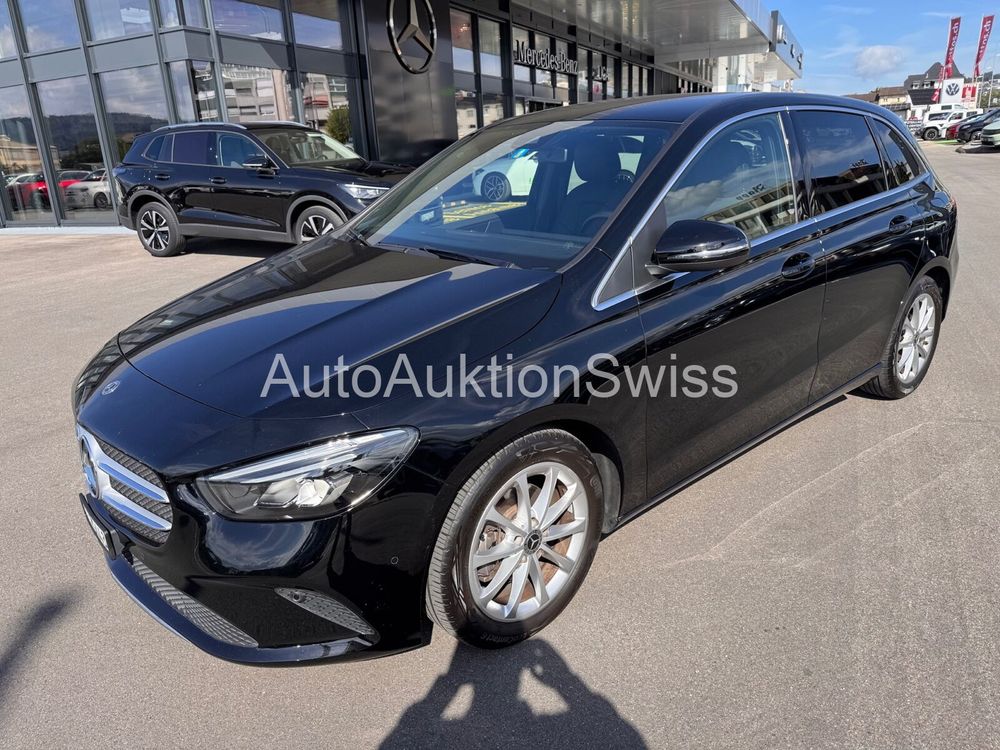 MERCEDES-BENZ B 180