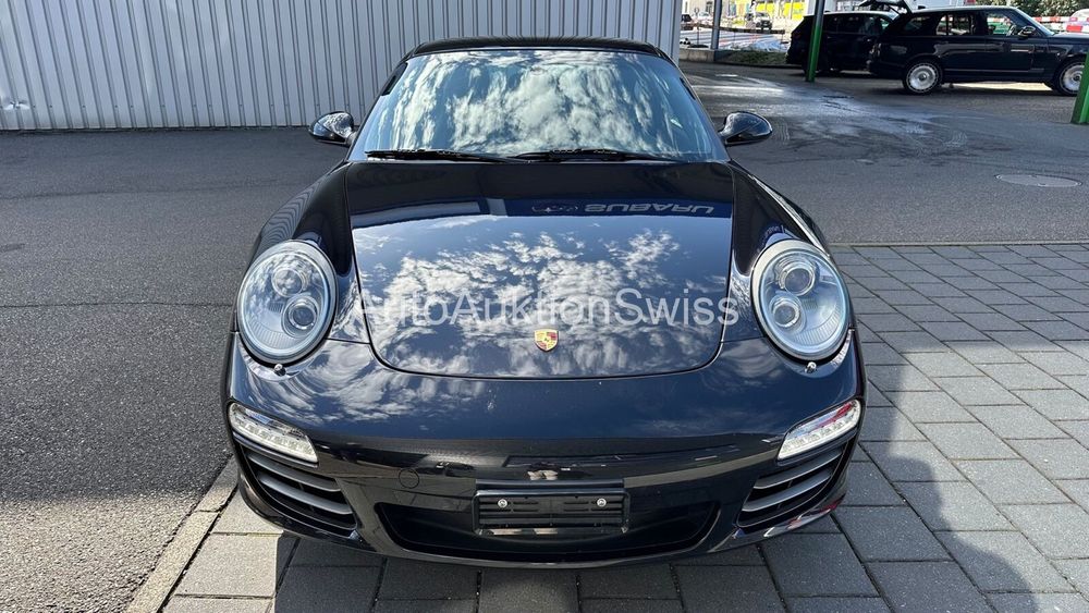 PORSCHE 911 Carrera 4S