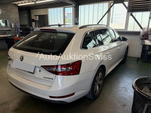 Skoda Superb Combi 1.8 TSI Ambition DSG