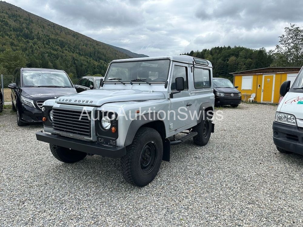 Land Rover Defender 90 TD4
