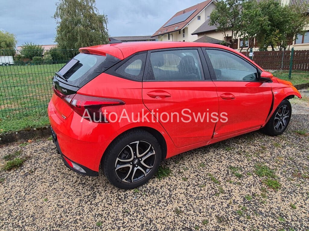 HYUNDAI i20 1.0 T-GDi Amplia DCT