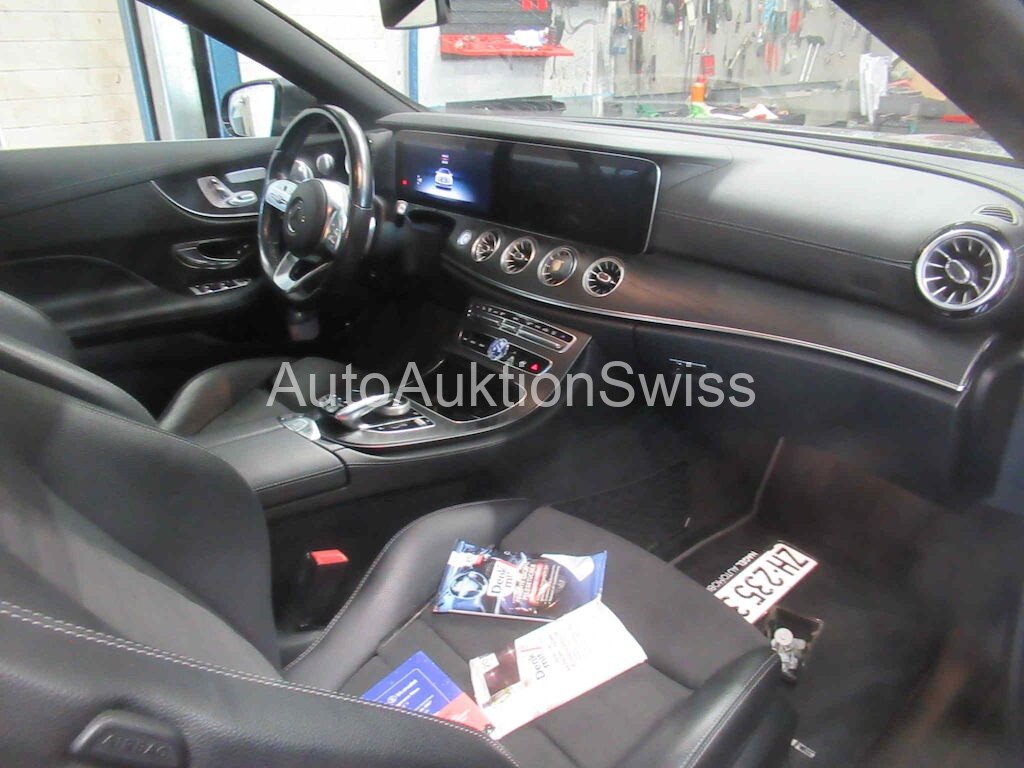 MERCEDES-BENZ E 200 AMG LINE