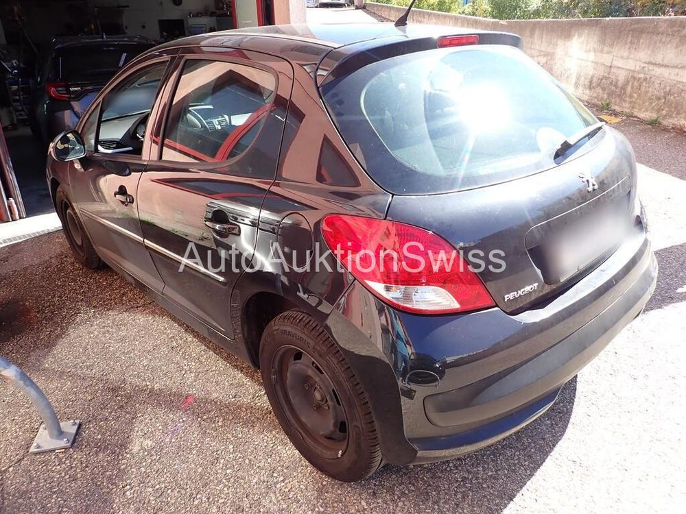 Peugeot 207 1.4 16V 95 Trendy Clim, 95 PS