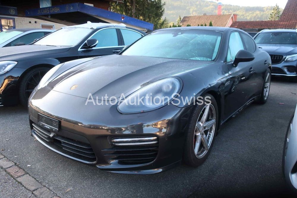 PORSCHE PANAMERA GTS 4.8