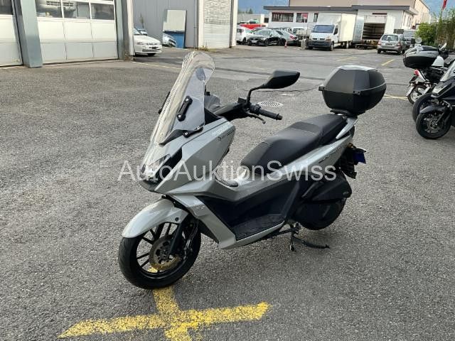 Kymco Sky Town 125 CBS Topcase