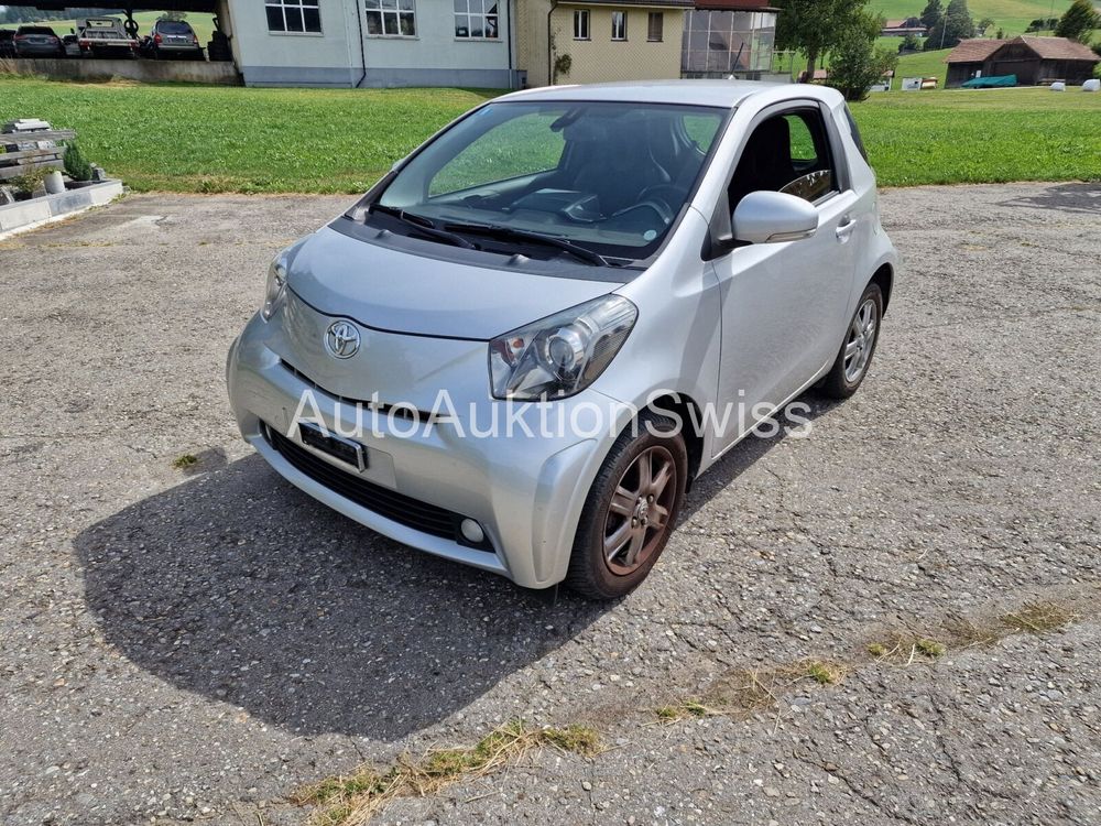 TOYOTA iQ 1.0
