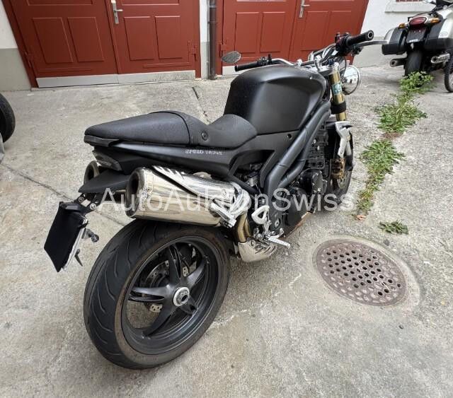 Triumph Speed Triple 1050