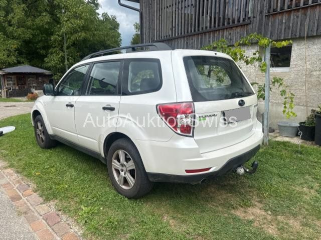 Subaru Forester Station 2.0 X Swiss