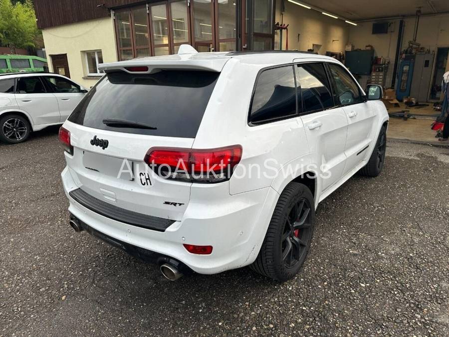 Jeep Grand Cherokee SRT8, 468 PS