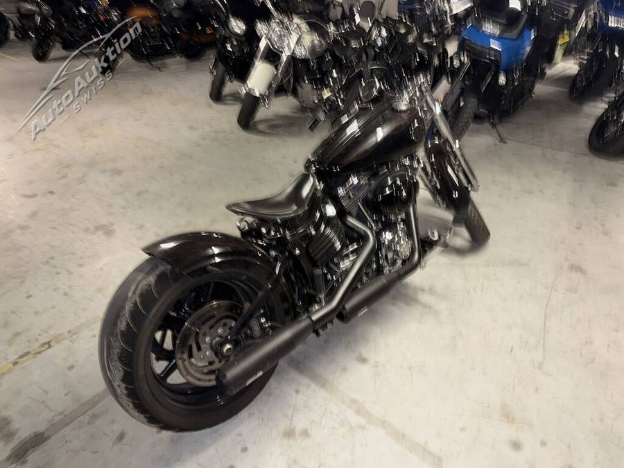 HARLEY-DAVIDSON FXCWC Rocker C
